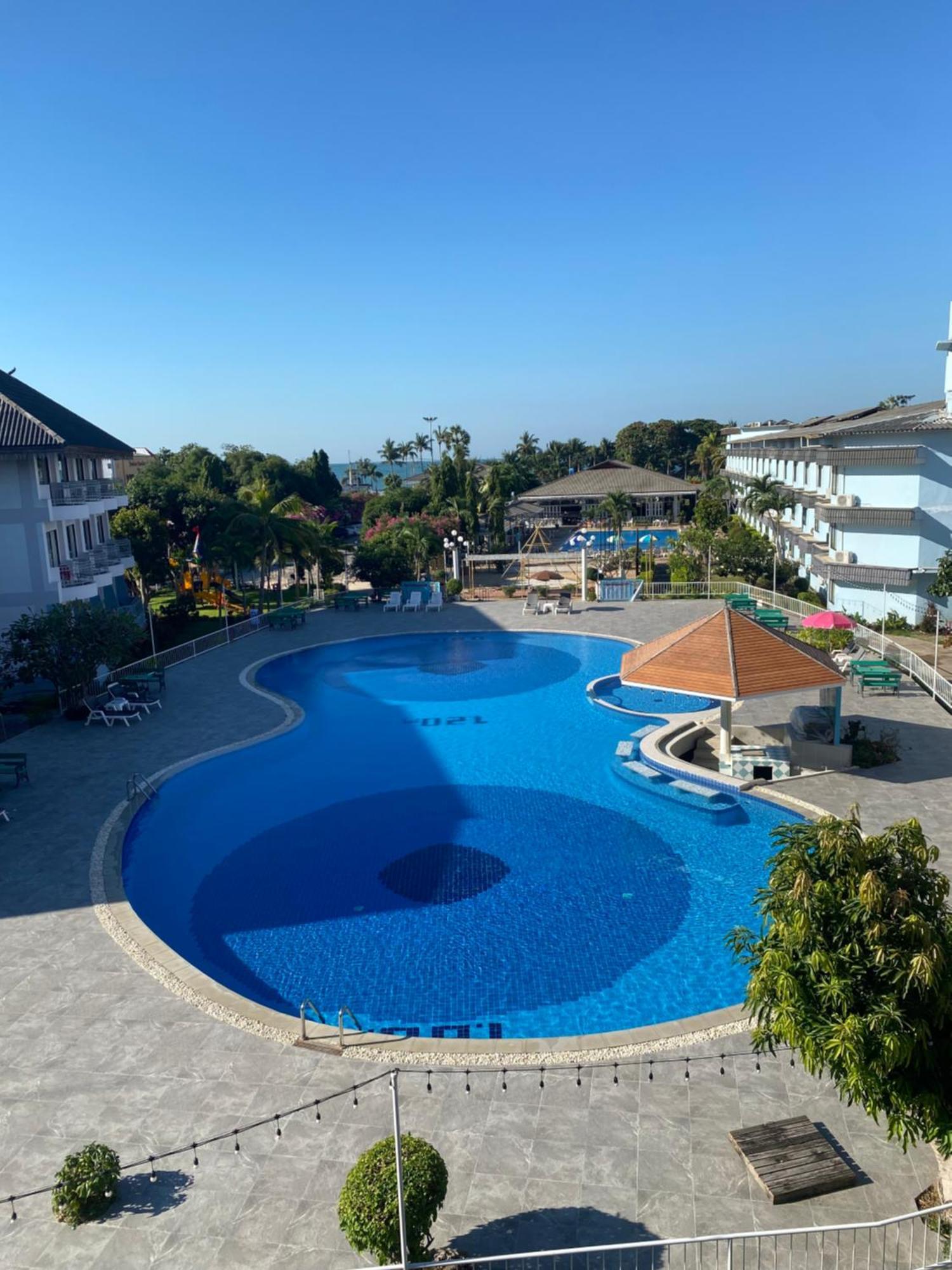 Silversand Villa Hotel Jomtien Beach Extérieur photo